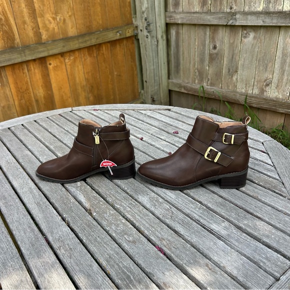 Blondo Shantel Waterproof Ankle Boots NWT in color Java‎ leather size 8.5 - Picture 1 of 10